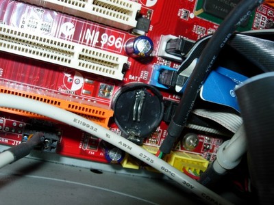 古いパソコンならではの故障 パソコンにも 電池切れ がありまして Amazonの悪魔